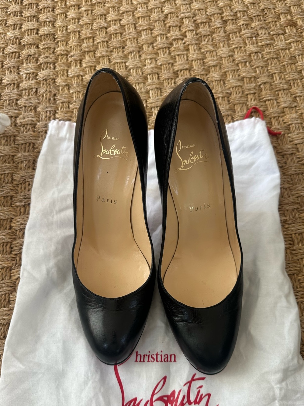 Christian Louboutin Black Pumps size 39 - Picture 2 of 4
